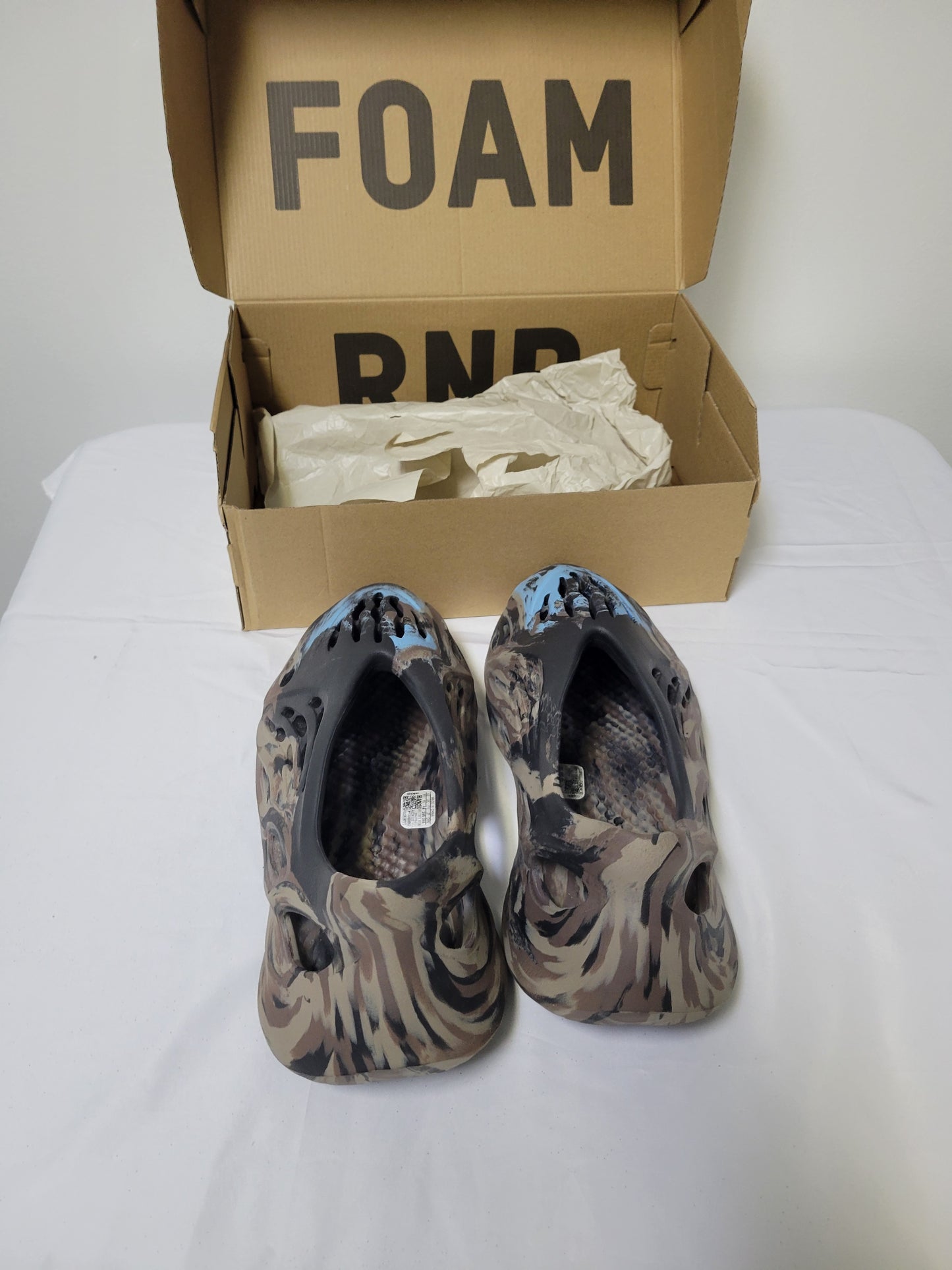 Yeezy Foam size 11 Pre Owned