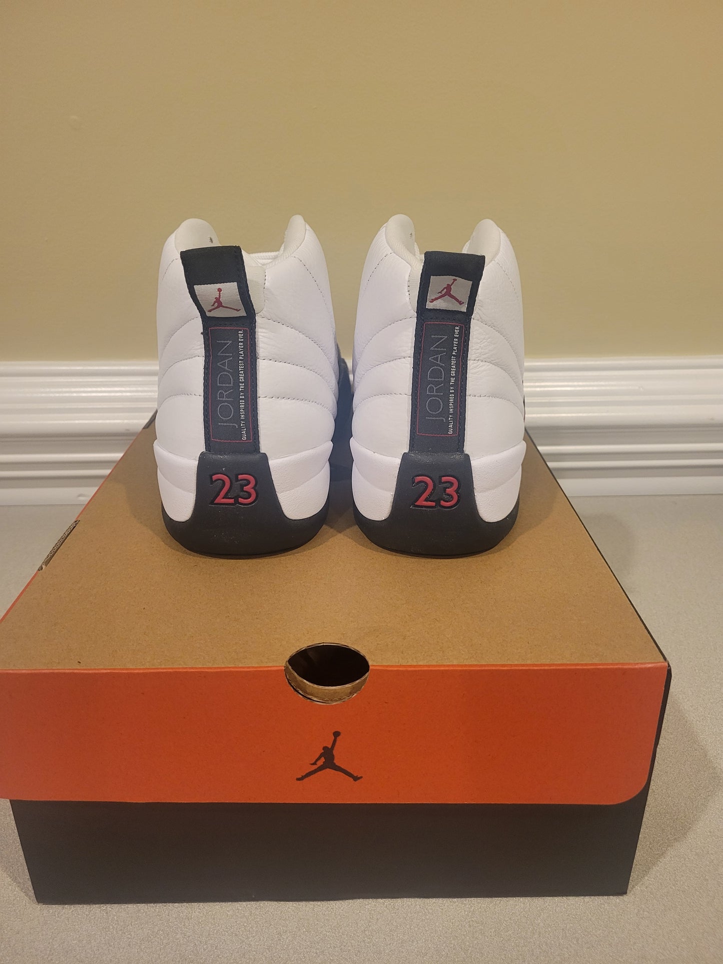 New Air Jordan 12 Retro Size 10.5 (Taxi)