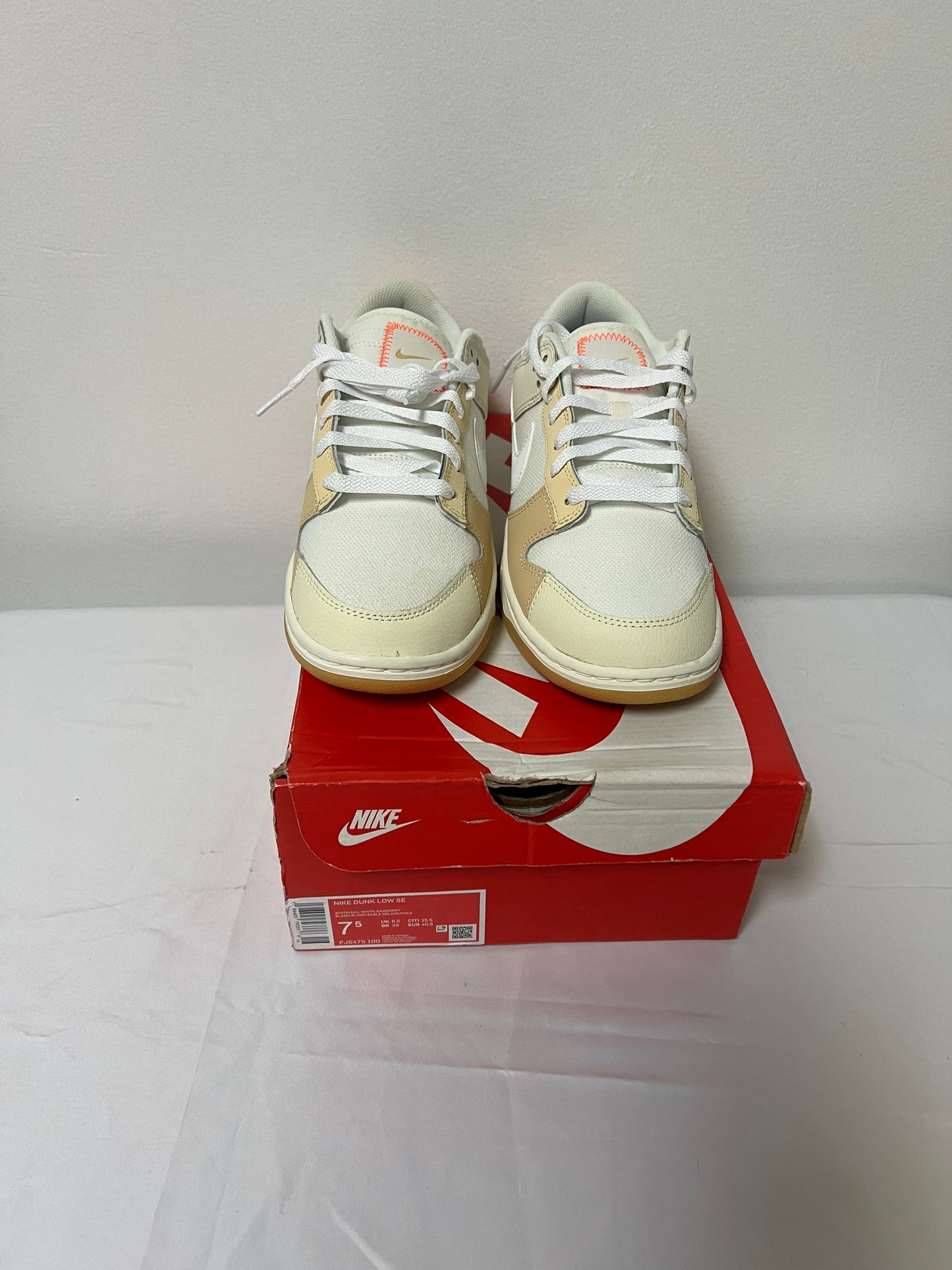 Nike Dunk Low SE