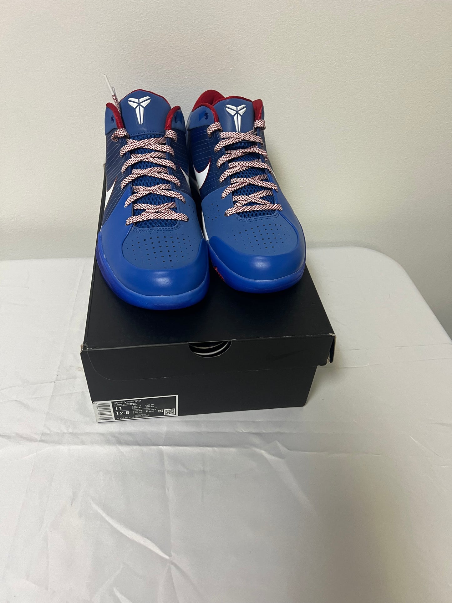 Kobe 1V Protro Philly