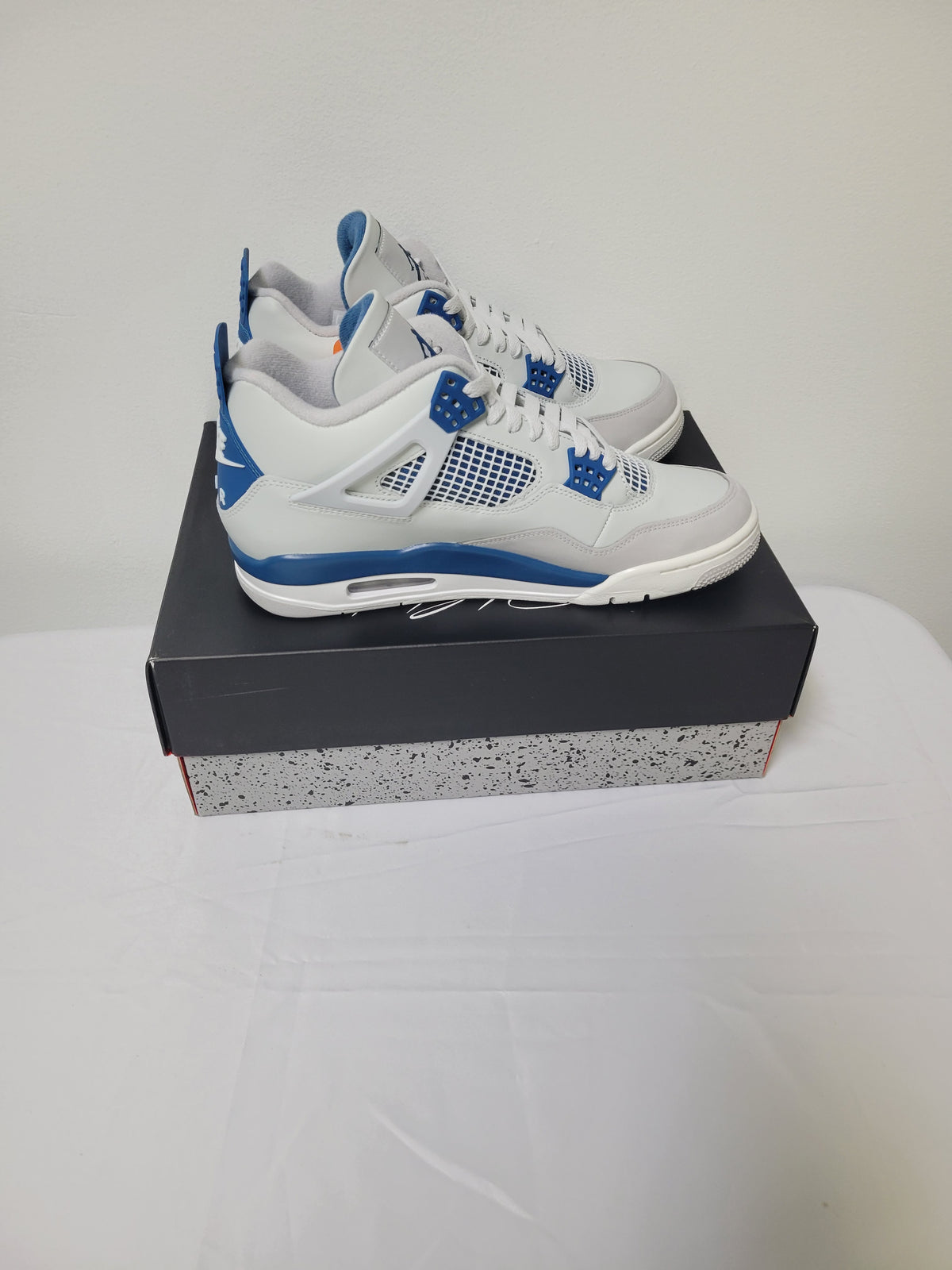 New* Air Jordan 4 Retro Size 10.5 Mens / 12 Womens – Shoe Demon 