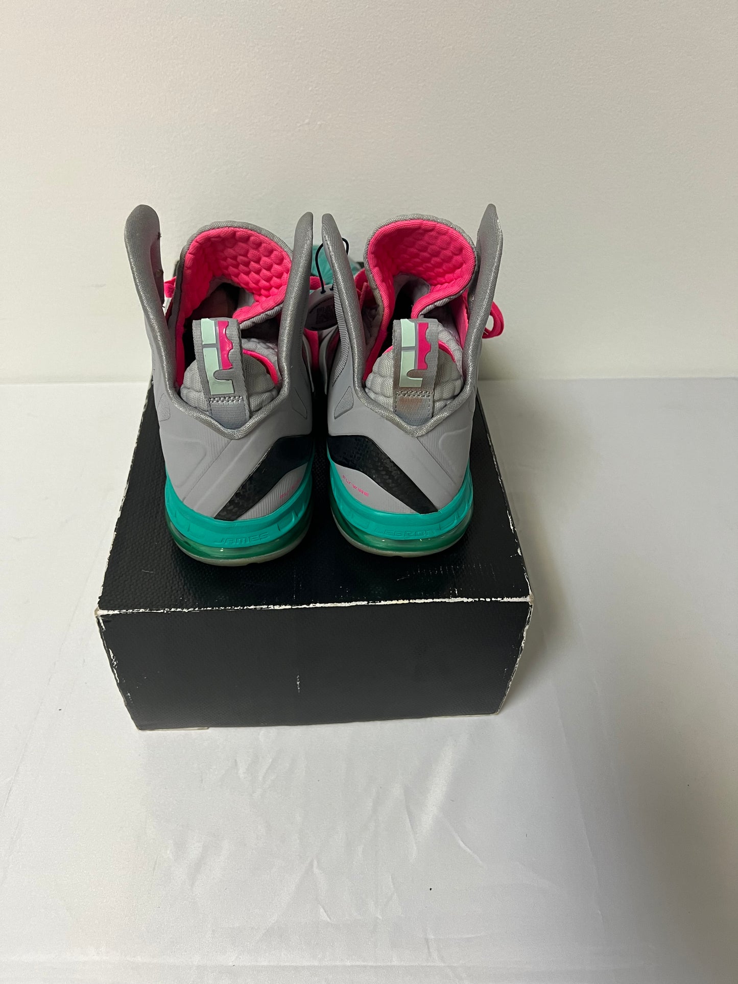 Pre-Own Lebron 9 P.S. Elite (South Beach) Size 9