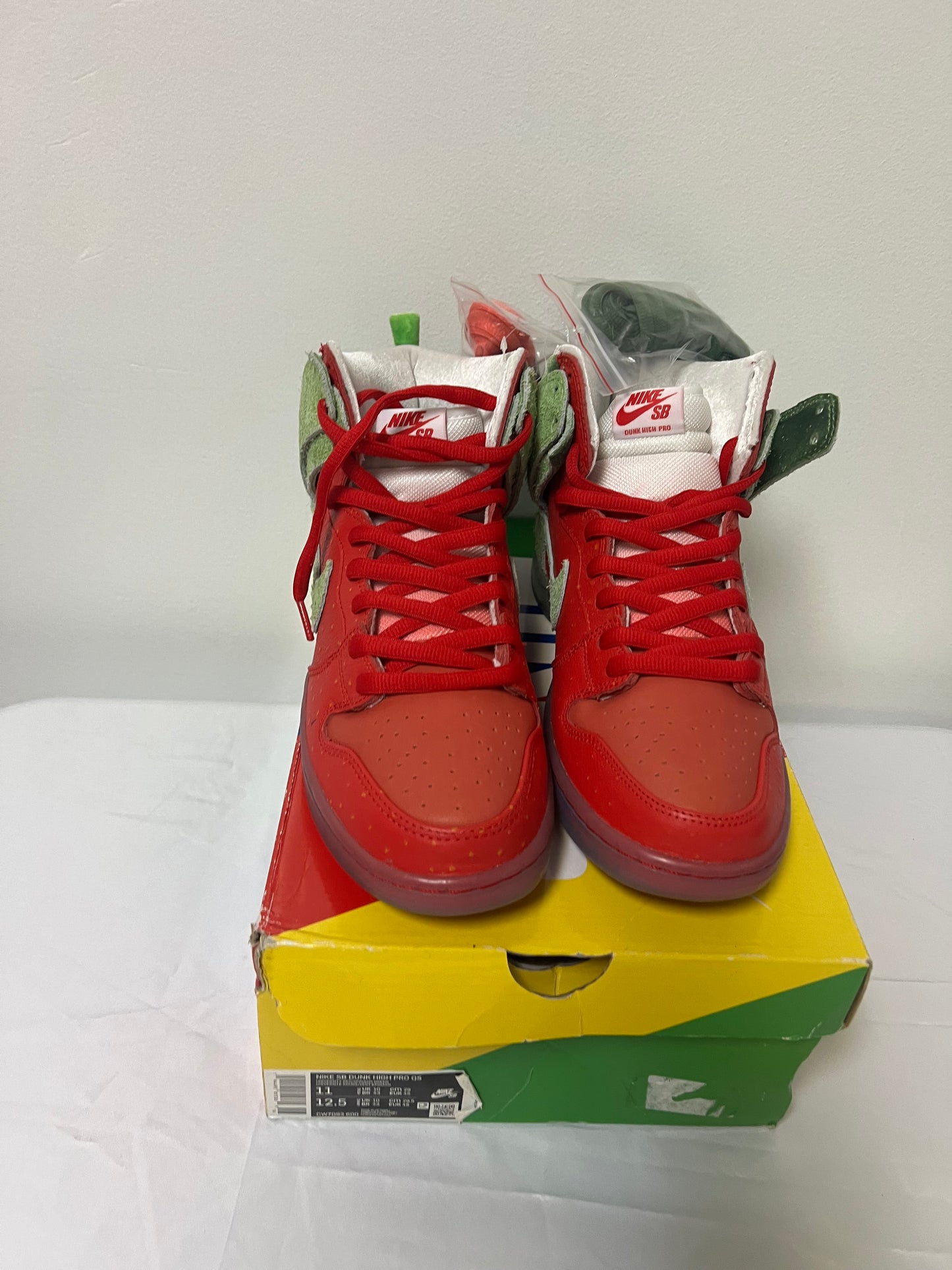 Pre Own Nike SB Dunk High Pro QS Size 11 Men 12.5 Women