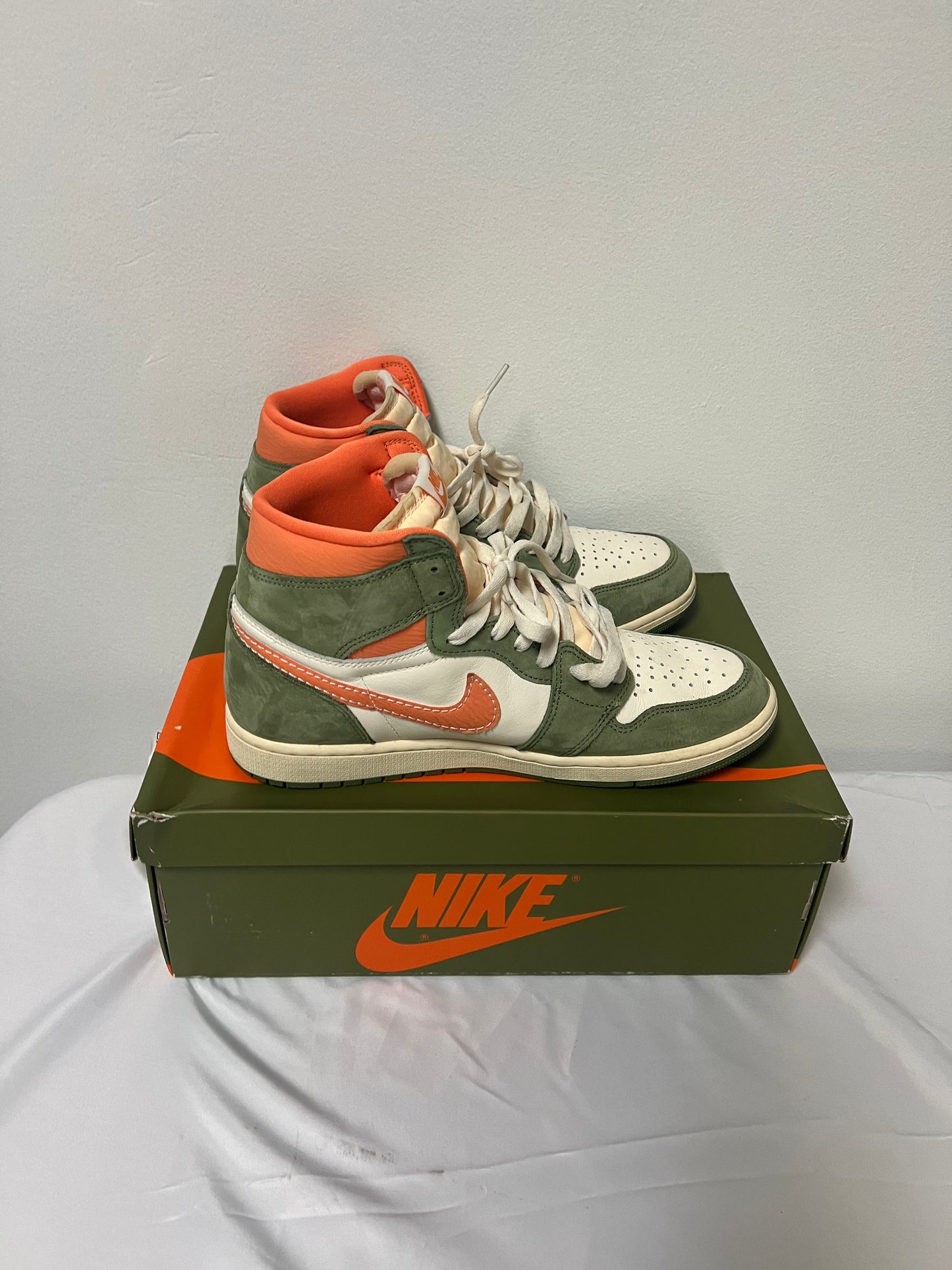 Air Jordan 1 Retro Hi OG Craft Pre-Owned