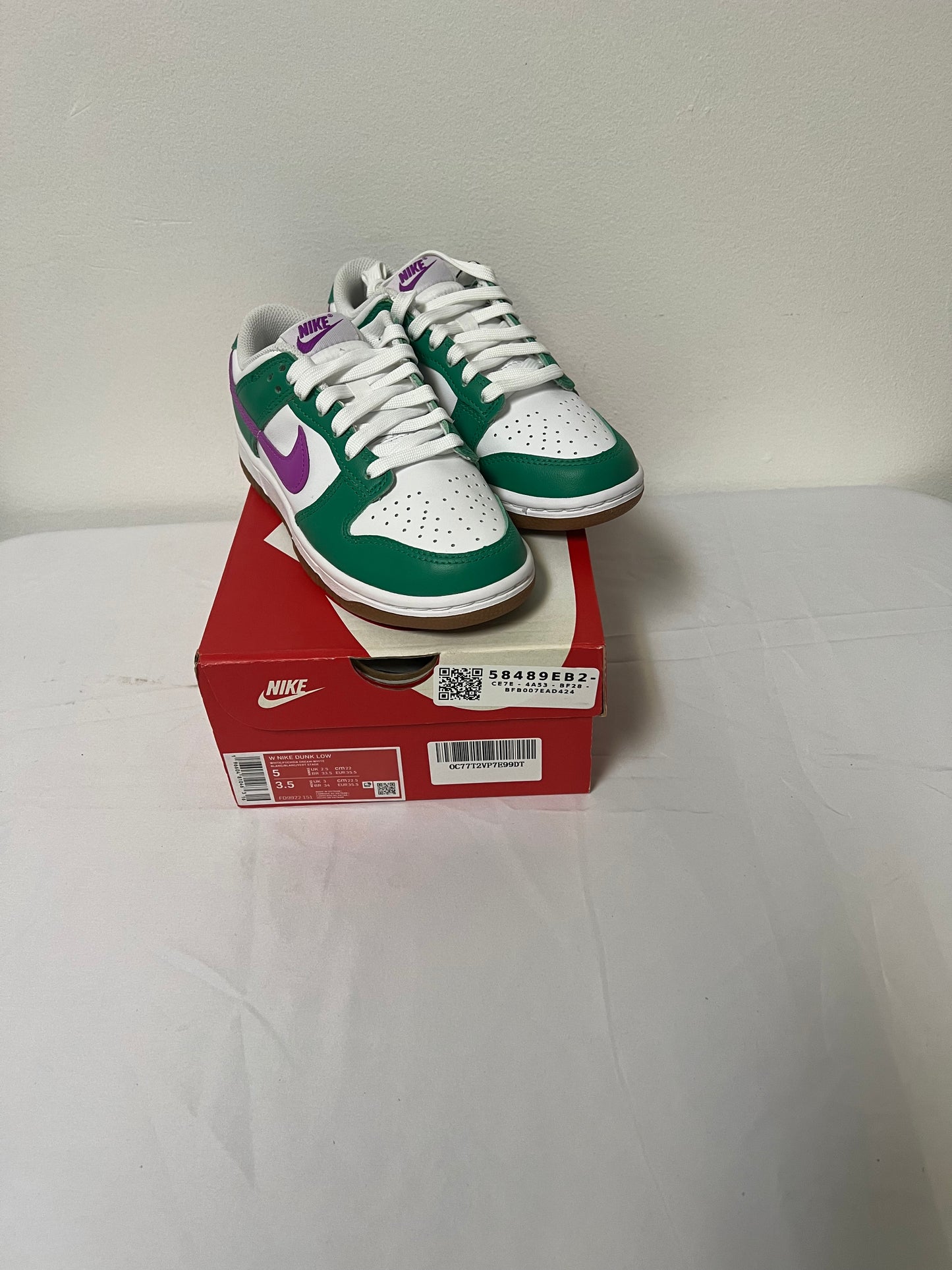 New WMNS Nike Dunk Low Size 5