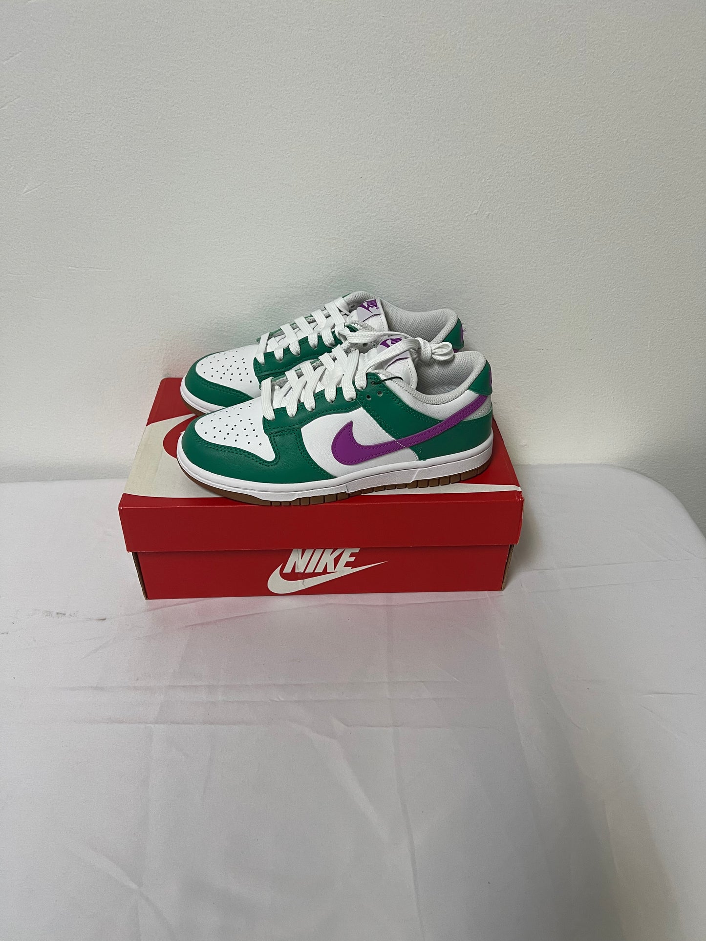 New WMNS Nike Dunk Low Size 5