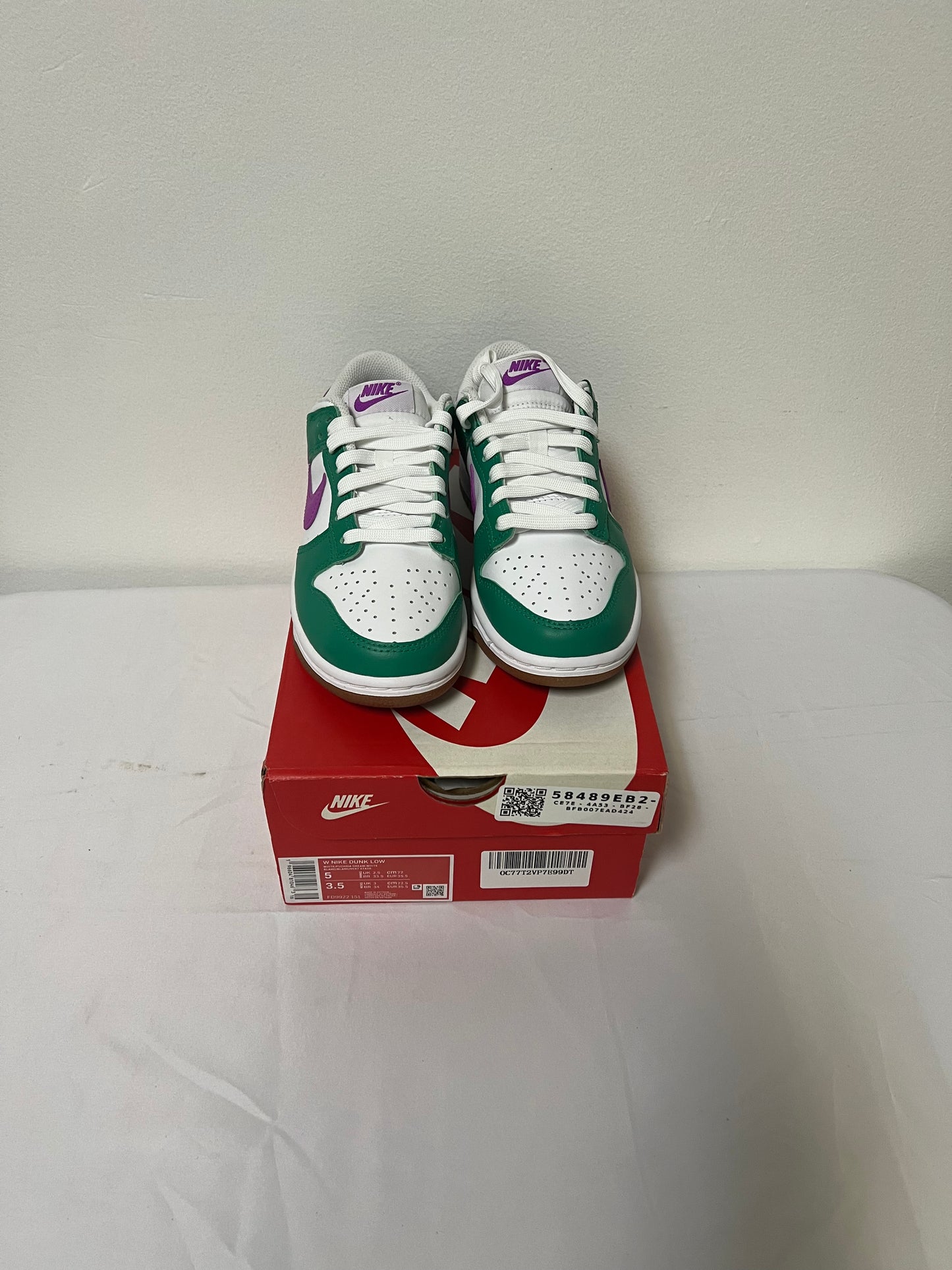 New WMNS Nike Dunk Low Size 5