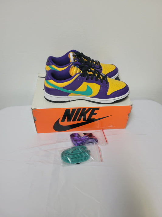 Pre Own Womens Nike Dunk Low LL